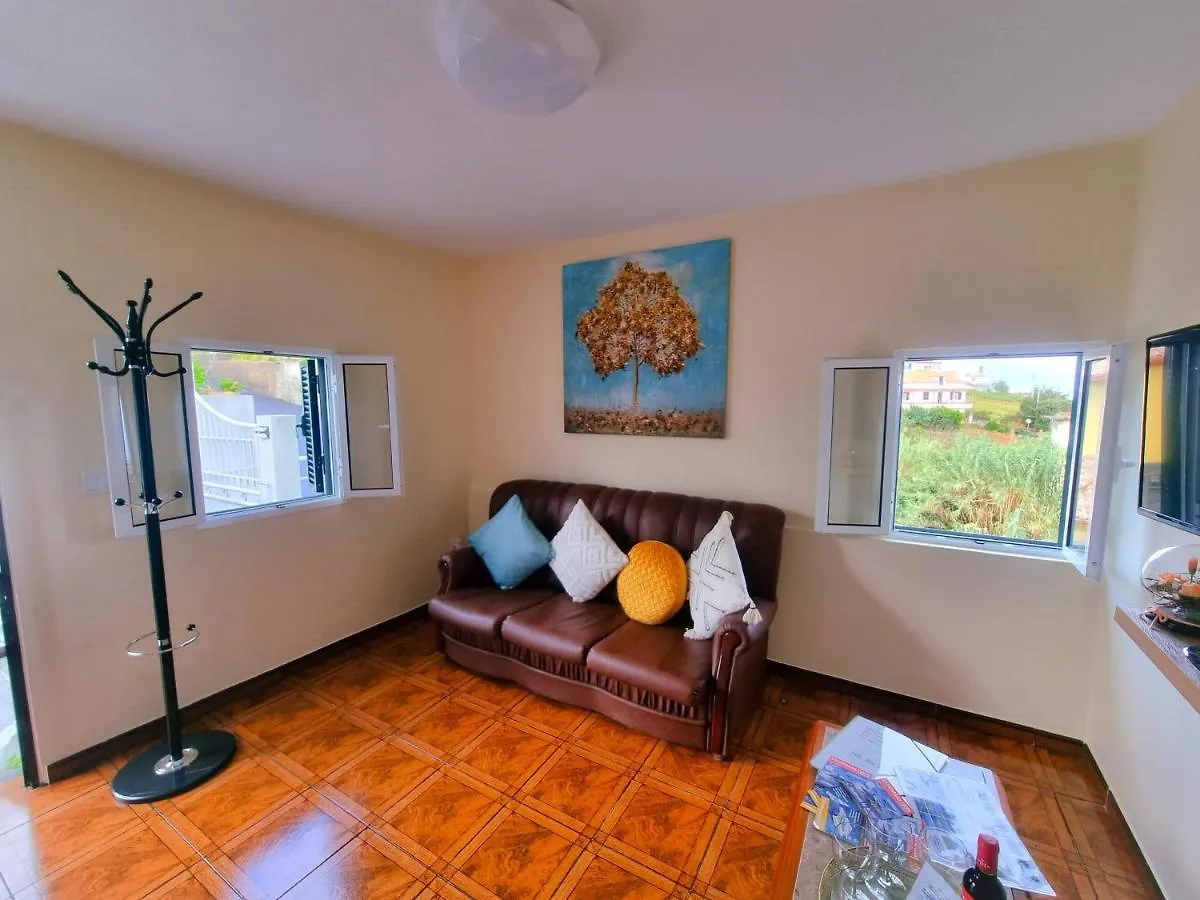Dom wakacyjny House In Central Sanatana, Near Top Hiking Trails And Levadas, Pico Ruivo Santana