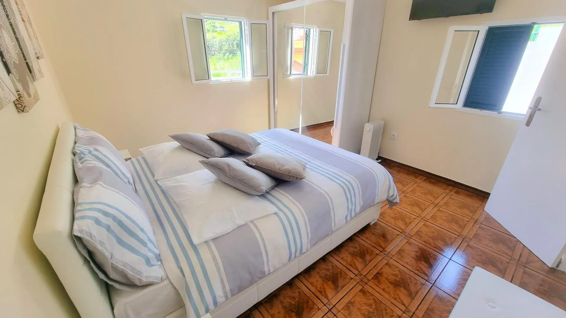 Dom wakacyjny House In Central Sanatana, Near Top Hiking Trails And Levadas, Pico Ruivo Santana